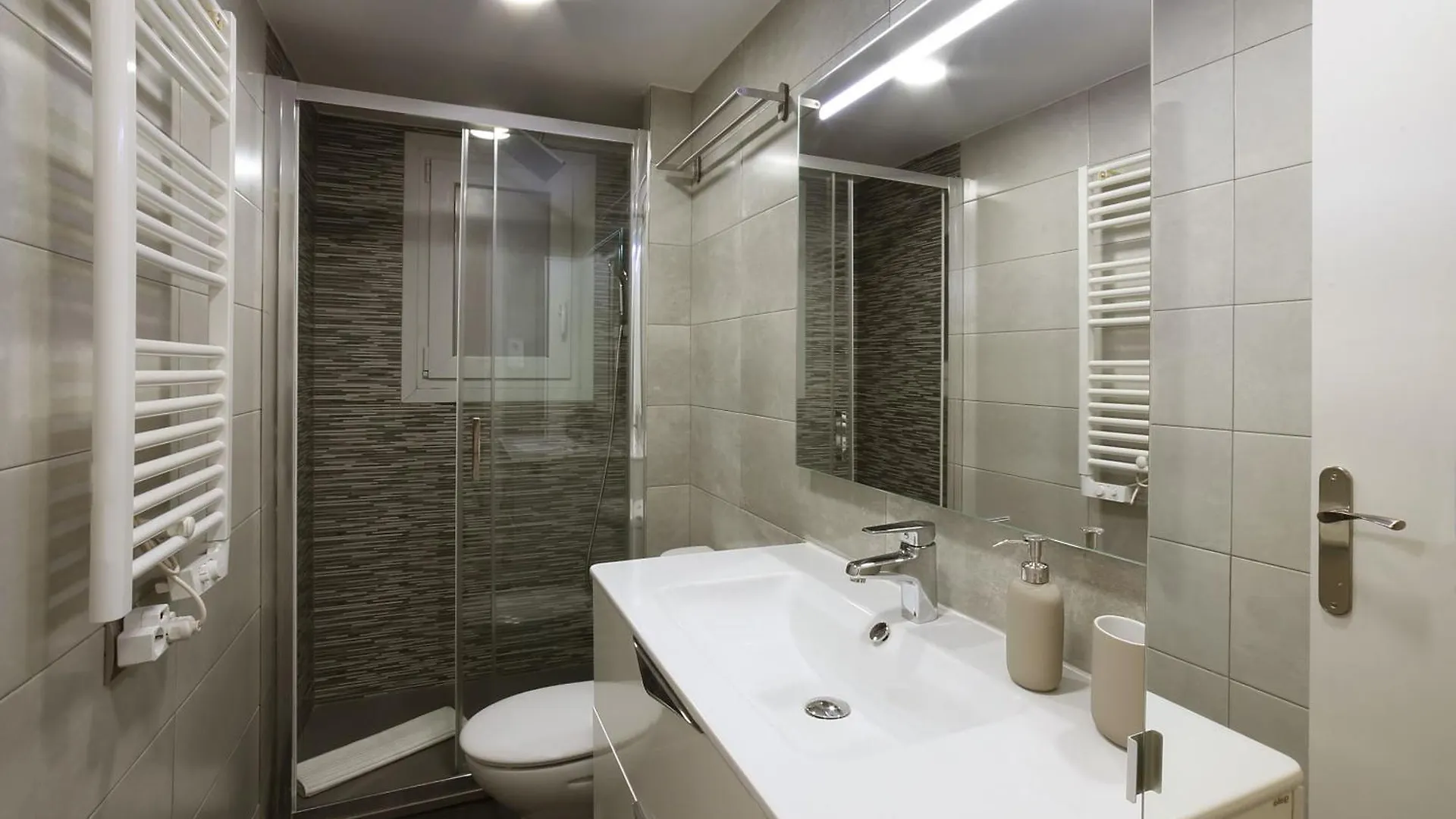 The Haus Sagrada Familia Apartment Barcelona 0*,  Spain